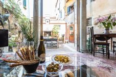 House in Venice - Loredan