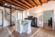Apartment in Venice - Nabucco