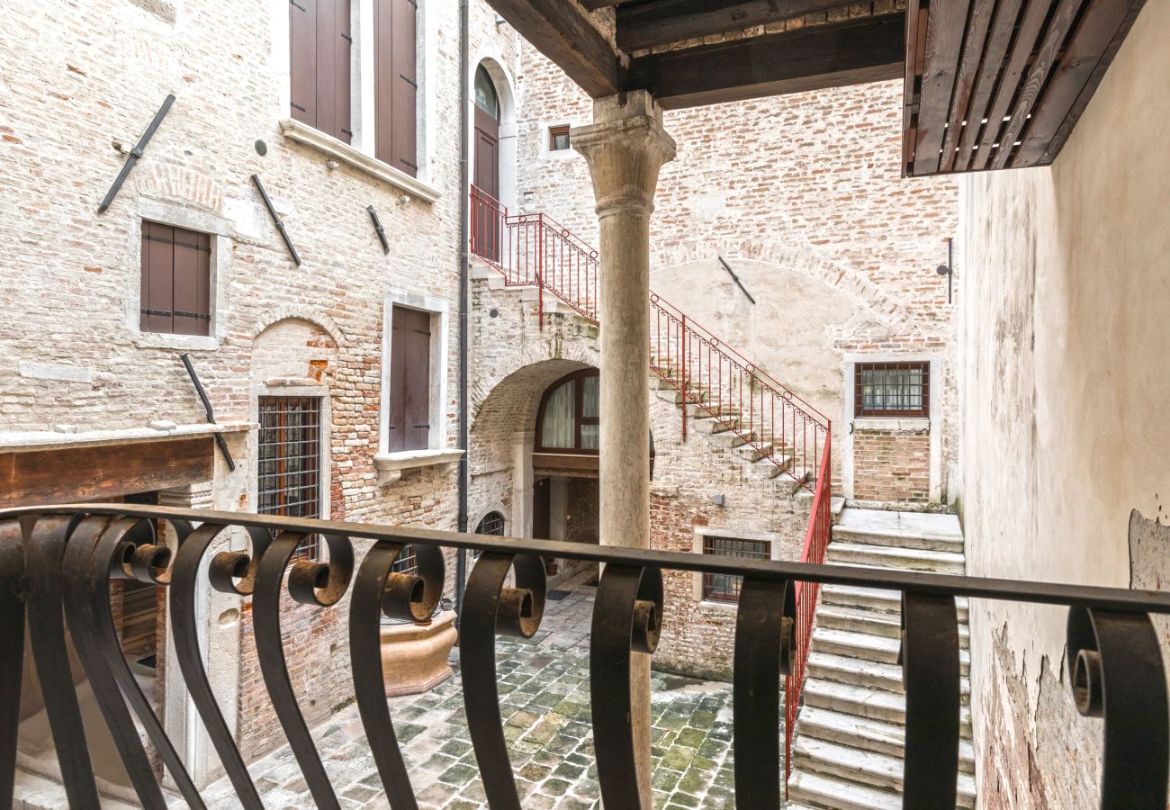 Apartment in Venice - Miracoli